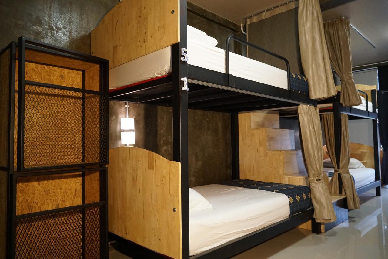 Hotel Club76 Bunk Bed. (Adults Only) Chiang Mai Zewnętrze zdjęcie