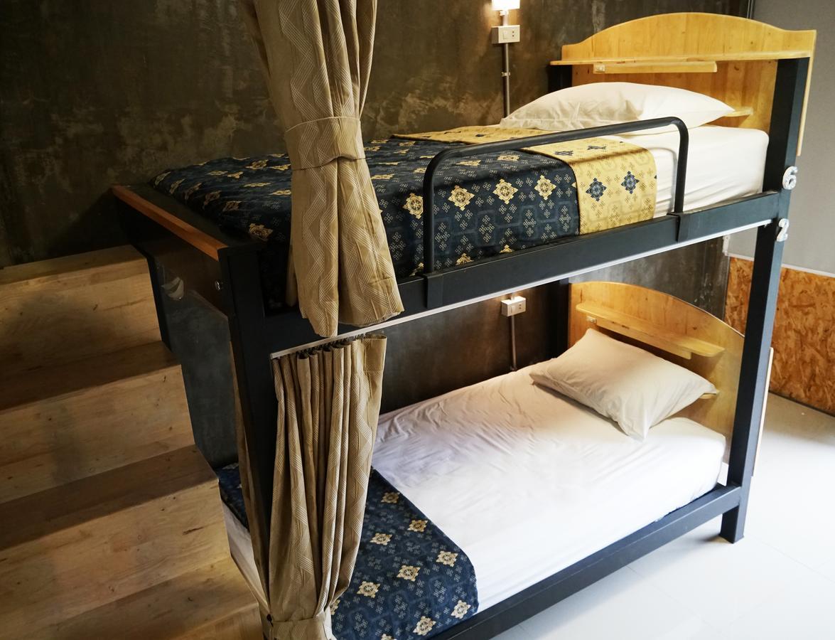 Hotel Club76 Bunk Bed. (Adults Only) Chiang Mai Zewnętrze zdjęcie